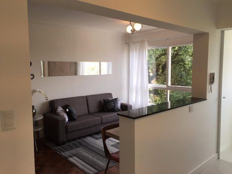 Foto 8 do(a) Apartamento de 2 quartos à venda em Petrópolis, Porto Alegre