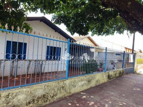 Foto 3 do(a) Casa de 3 quartos à venda em Parque Residencial Joaquim Toledo Piza, Londrina