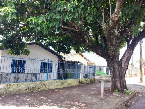 Foto 2 do(a) Casa de 3 quartos à venda em Parque Residencial Joaquim Toledo Piza, Londrina