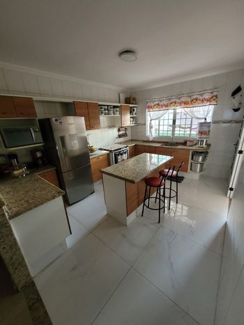 Foto 11 do(a) Casa de 3 quartos à venda em Jaraguá, São Paulo