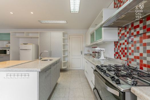 Foto 15 do(a) Casa em Condomínio de 5 quartos à venda em Cidade Industrial, Curitiba