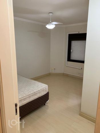 Foto 8 do(a) Apartamento de 3 quartos à venda em Boa Vista, Porto Alegre