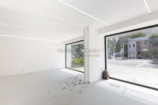 Foto 3 do(a) Loja false para alugar em Jardim América, São Paulo