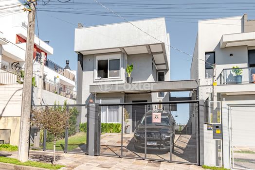 Foto 31 do(a) Casa de 3 quartos à venda em Guarujá, Porto Alegre