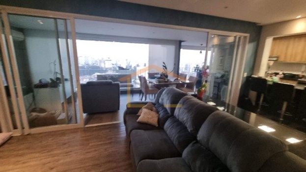 Foto 8 do(a) Apartamento de 3 quartos à venda em Vila Ester (Zona Norte), São Paulo