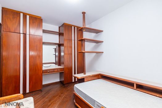 Foto 47 do(a) Casa de 5 quartos para alugar em Bom Retiro, Curitiba