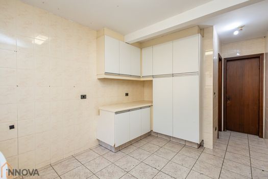 Foto 15 do(a) Casa de 5 quartos para alugar em Bom Retiro, Curitiba