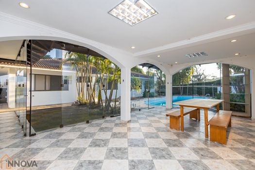Foto 7 do(a) Casa de 5 quartos para alugar em Bom Retiro, Curitiba