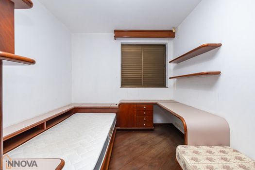 Foto 46 do(a) Casa de 5 quartos para alugar em Bom Retiro, Curitiba