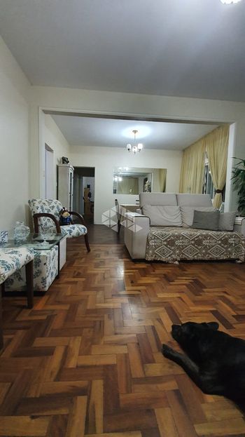 Foto 8 do(a) Casa de 3 quartos à venda em Guarujá, Porto Alegre