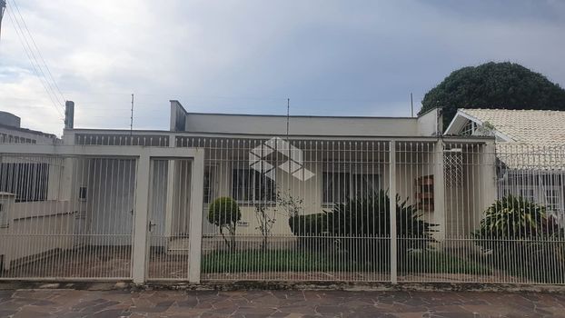 Foto 1 do(a) Casa de 3 quartos à venda em Guarujá, Porto Alegre