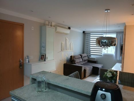 Foto 4 do(a) Apartamento de 3 quartos à venda em Jardim Carvalho, Porto Alegre