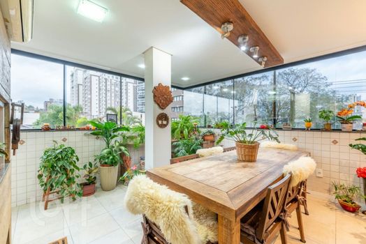 Foto 7 do(a) Apartamento de 3 quartos à venda em Passo da Areia, Porto Alegre