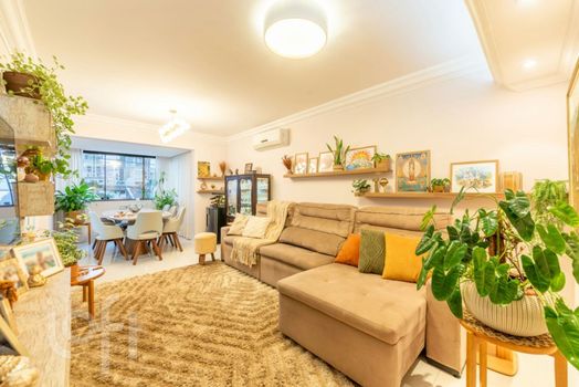 Foto 2 do(a) Apartamento de 3 quartos à venda em Passo da Areia, Porto Alegre