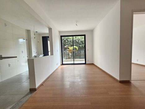 Foto 3 do(a) Apartamento de 2 quartos à venda em Várzea, Teresópolis