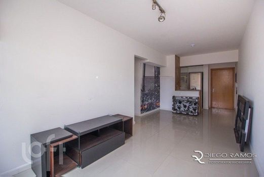 Foto 4 do(a) Apartamento de 3 quartos à venda em Cavalhada, Porto Alegre