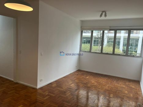 Foto 1 do(a) Apartamento de 2 quartos à venda em Vila Nova Conceição, São Paulo
