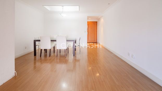 Foto 3 do(a) Apartamento de 4 quartos à venda em Jardim Lindóia, Porto Alegre