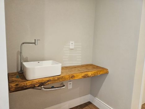 Foto 15 do(a) Casa em Condomínio de 4 quartos à venda em Loteamento Parque dos Alecrins, Campinas