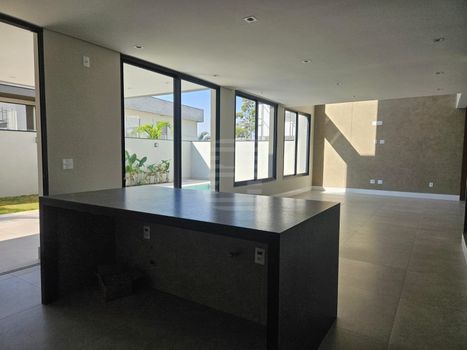 Foto 6 do(a) Casa em Condomínio de 4 quartos à venda em Loteamento Parque dos Alecrins, Campinas