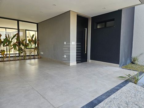 Foto 4 do(a) Casa em Condomínio de 4 quartos à venda em Loteamento Parque dos Alecrins, Campinas