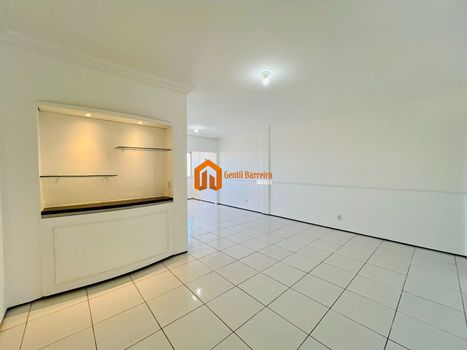 Foto 2 do(a) Apartamento de 3 quartos à venda em Mucuripe, Fortaleza