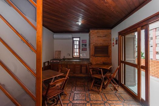 Foto 5 do(a) Cobertura de 5 quartos à venda em Menino Deus, Porto Alegre