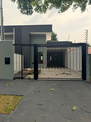 Foto 1 do(a) Casa de 3 quartos à venda em Parque Tarumã, Maringá