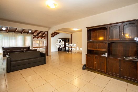 Foto 1 do(a) Casa de 3 quartos à venda em Setor de Habitações Individuais Sul, Brasília