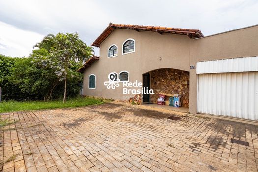 Foto 32 do(a) Casa de 3 quartos à venda em Setor de Habitações Individuais Sul, Brasília