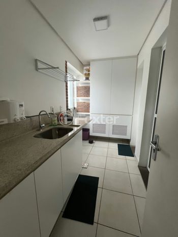 Foto 5 do(a) Casa em Condomínio de 4 quartos à venda em Lomba do Pinheiro, Porto Alegre