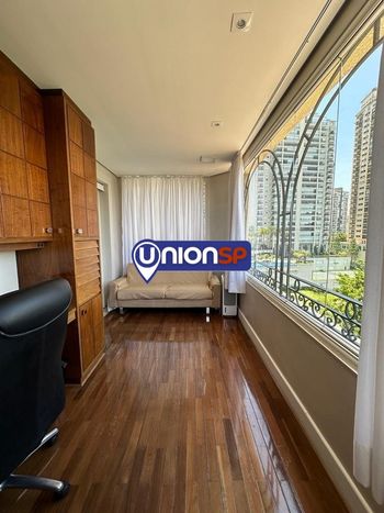 Foto 19 do(a) Apartamento de 5 quartos à venda em Jardim Fonte do Morumbi, São Paulo
