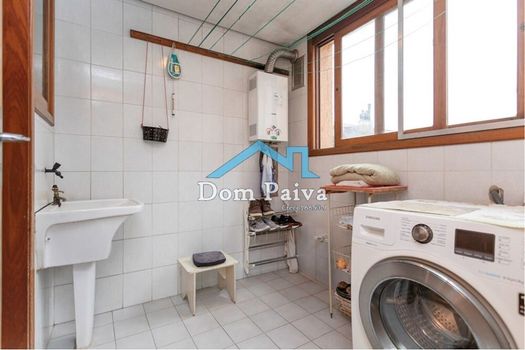 Foto 14 do(a) Apartamento de 3 quartos à venda em Jardim Lindóia, Porto Alegre