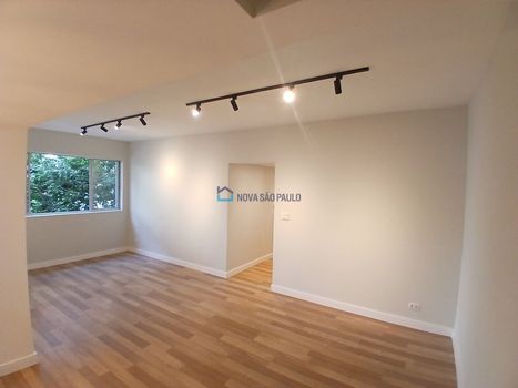 Foto 1 do(a) Apartamento de 2 quartos à venda em Moema, São Paulo