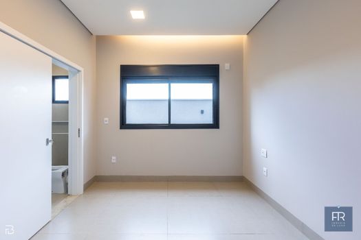 Foto 14 do(a) Casa em Condomínio de 3 quartos à venda em Granada, Uberlândia