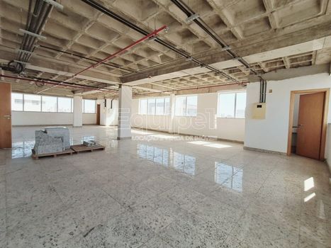 Foto 3 do(a) Sala / Conjunto Comercial false para alugar em São José, Uberaba