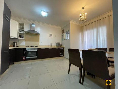 Foto 2 do(a) Apartamento de 3 quartos à venda em Ingleses do Rio Vermelho, Florianópolis