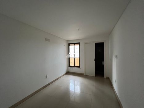 Foto 4 do(a) Apartamento de 3 quartos à venda em Mucuripe, Fortaleza