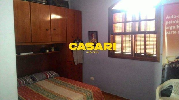 Foto 5 do(a) Casa de 2 quartos para alugar em Campestre, Santo André