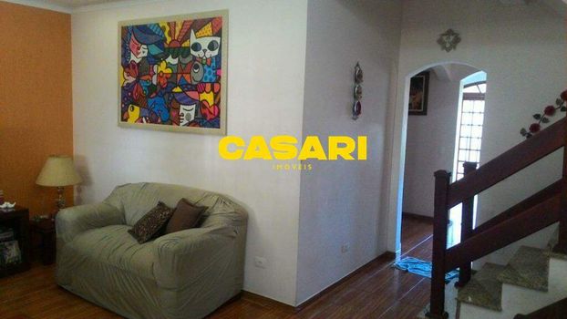Foto 2 do(a) Casa de 2 quartos para alugar em Campestre, Santo André