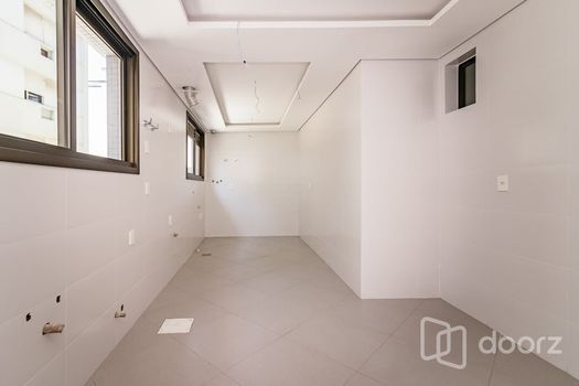 Foto 14 do(a) Apartamento de 3 quartos à venda em Petrópolis, Porto Alegre