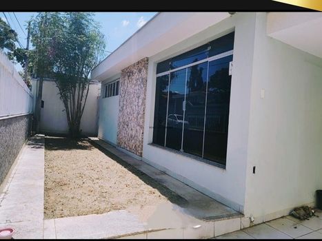 Foto 1 do(a) Casa de 4 quartos à venda em Jardim Santa Rosália, Sorocaba