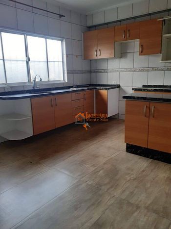 Foto 1 do(a) Casa de 6 quartos à venda em Jardim São Paulo, Guarulhos