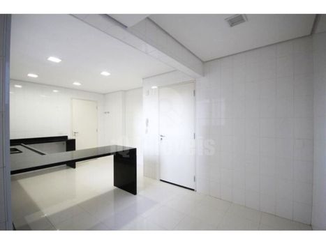 Foto 11 do(a) Cobertura de 4 quartos à venda em Vila Uberabinha, São Paulo