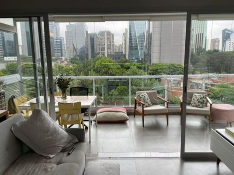 Foto 6 do(a) Flat de 1 quartos à venda em Vila Nova Conceição, São Paulo