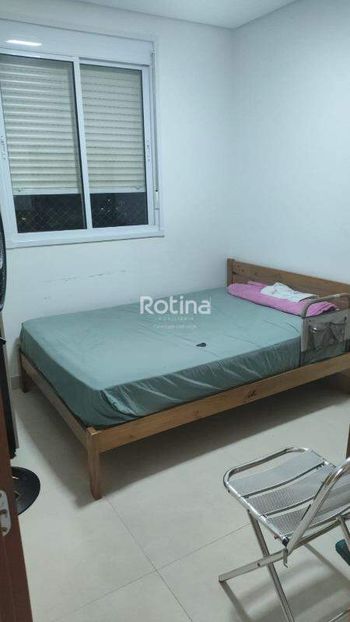 Foto 6 do(a) Apartamento de 3 quartos à venda em Presidente Roosevelt, Uberlândia
