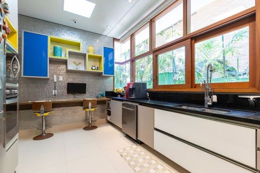 Foto 12 do(a) Casa em Condomínio de 5 quartos à venda em Jardim dos Estados, São Paulo