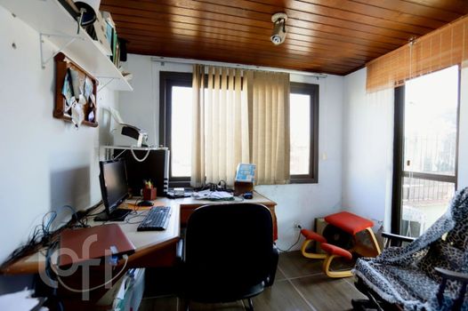 Foto 13 do(a) Apartamento de 2 quartos à venda em Auxiliadora, Porto Alegre