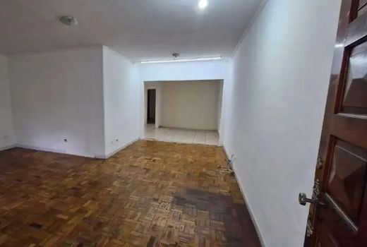 Foto 2 do(a) Casa de 3 quartos à venda em Vila Bastos, Santo André