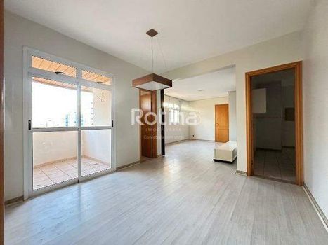 Foto 2 do(a) Apartamento de 3 quartos à venda em Saraiva, Uberlândia